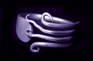 ULTRA <br />Format: 80 x 120 cm